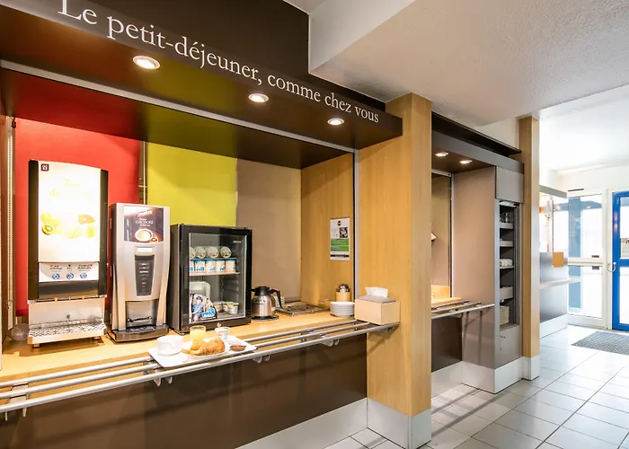 B&B Hotel Grenoble Universite 1