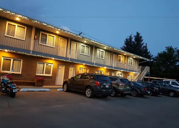 Econo Lodge Inn & Suites Pincher Creek
