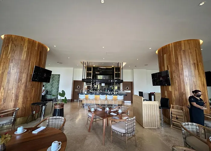 Hotel Mundo Maya Edzna