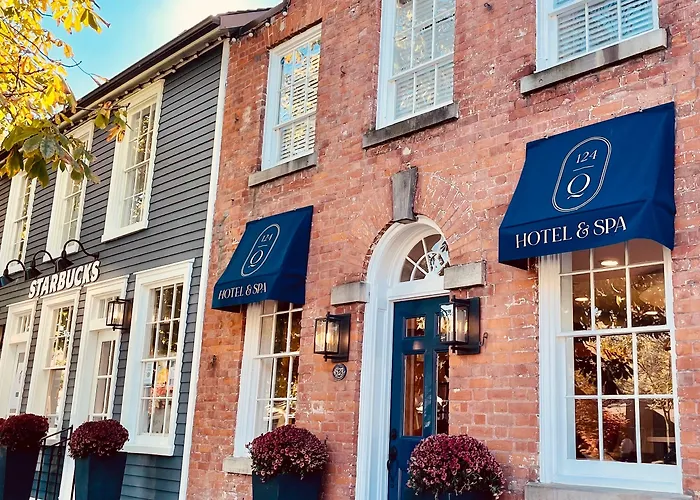 124 On Queen Hotel & Spa