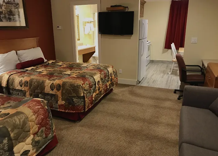 Sahara Suites