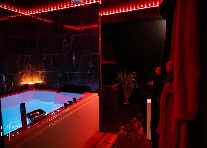 Dark Love Room