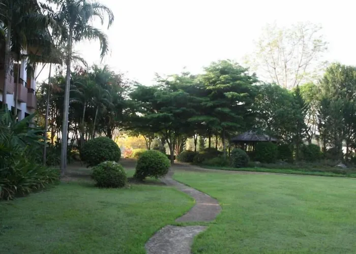 Fueng Fah Riverside Gardens Resort