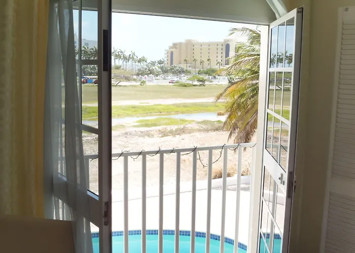 Karibu Aruba Boutique Hotel