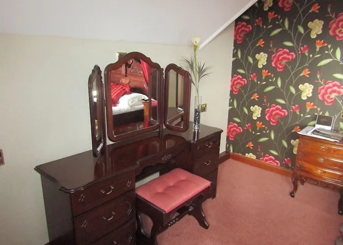 Hunters Lodge Hotel