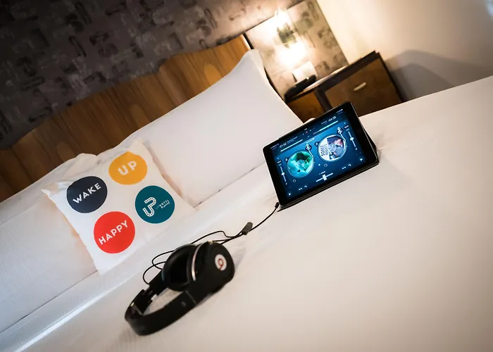 Up Hotel