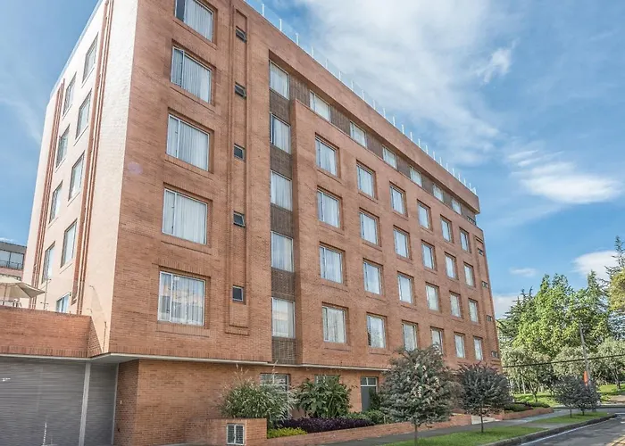 Hotel Plaza Suites