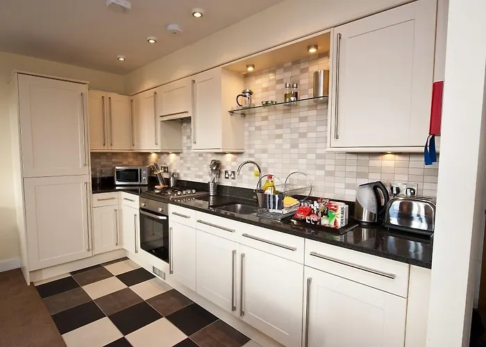 Harbourside Apartments With Private Parking