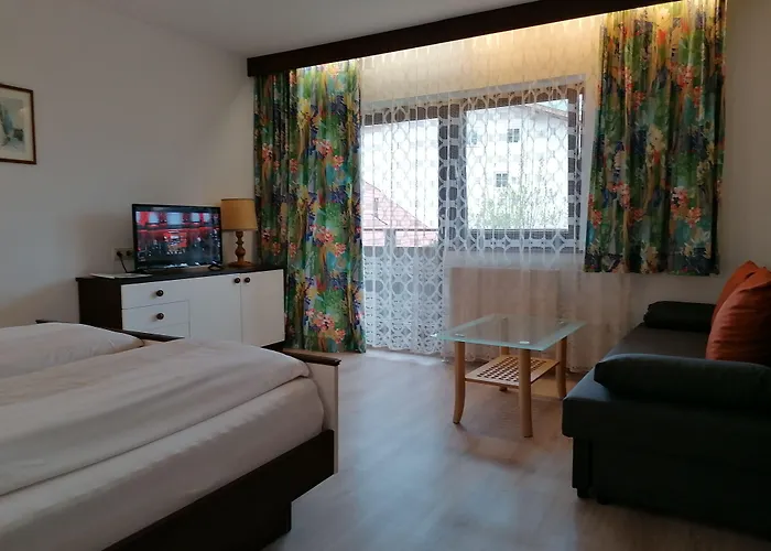 Hotel Garni Bernhard Am See