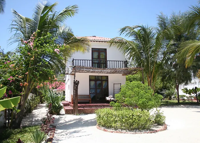 Moonshine Uroa Boutique Hotel