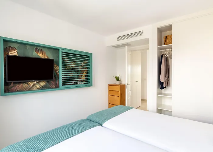 Nazaret Apartments
