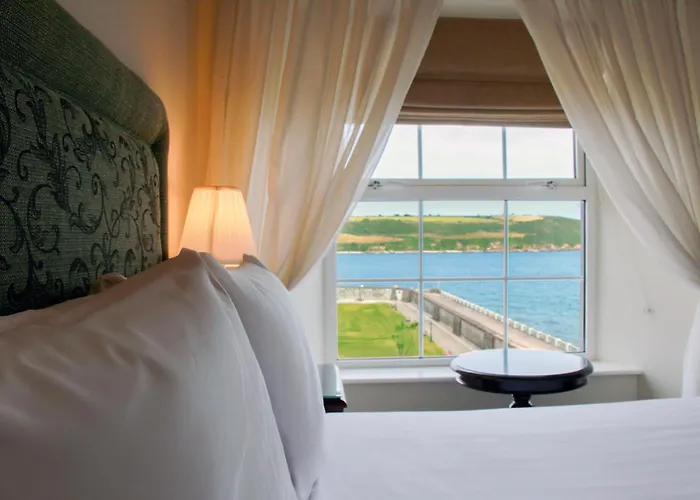 Walter Raleigh Hotel