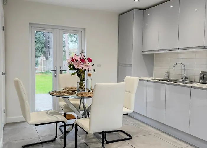 Middleton Mews- 3Br- Wollaton Park-Hospital & Uni