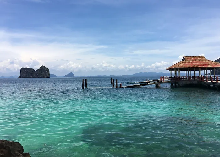 Koh Ngai Resort