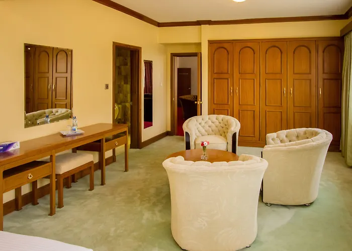Sirikwa Hotel