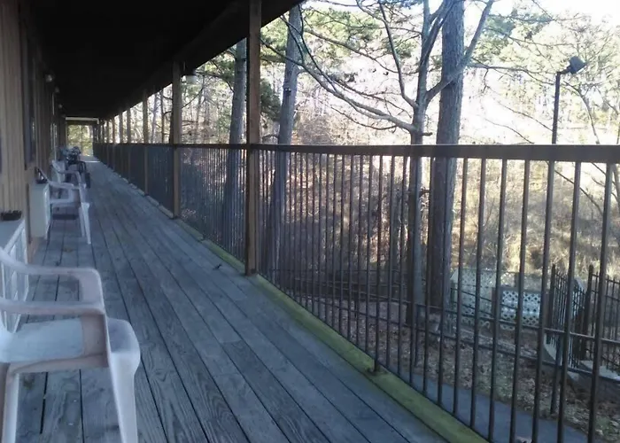 The Razorback Lodge Eureka Springs