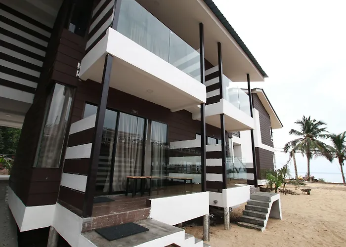 The Barat Tioman Beach Resort