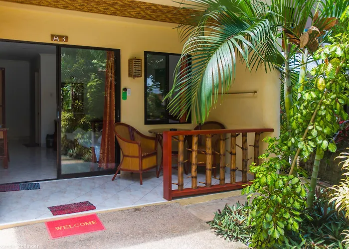 Alona Vida Beach Resort