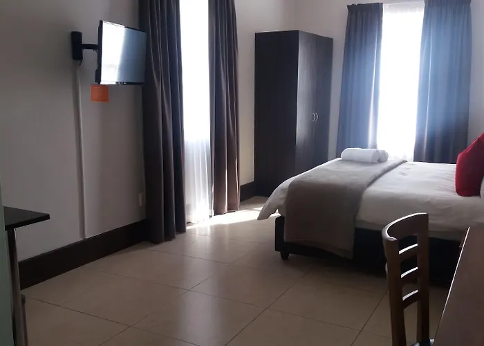 Clanwilliam Hotel