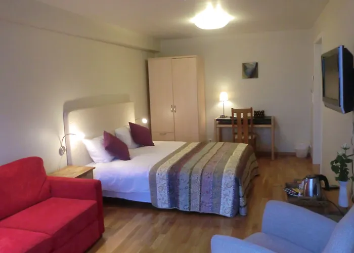 Lavik Fjord Hotel & Apartments