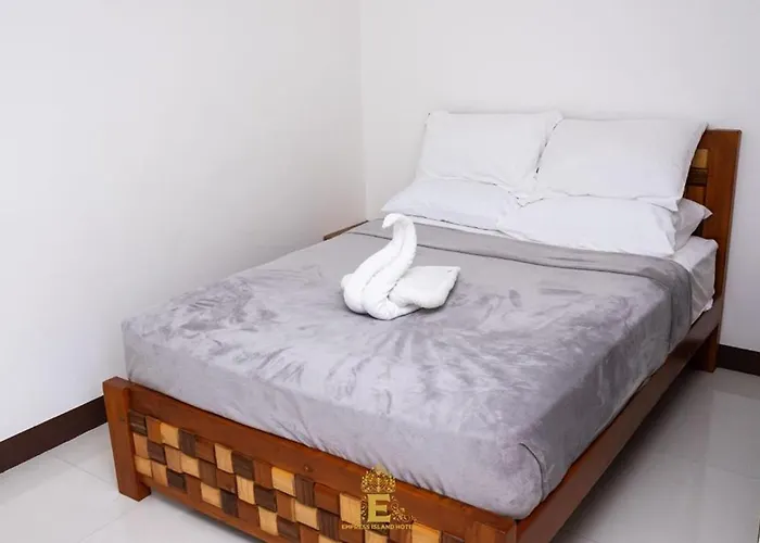 Empress Island Hotel