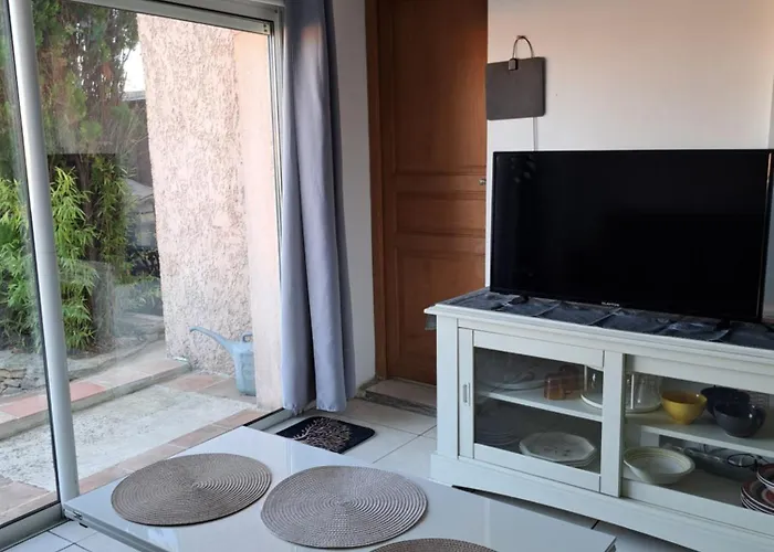 Studio Sur Les Hauteurs De La Ciotat Vue Mer