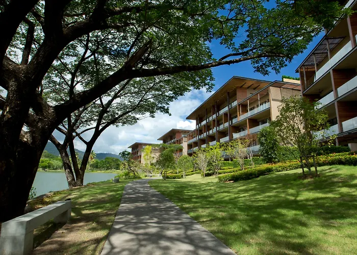 Atta Lakeside Resort Suite - Sha Plus Certified