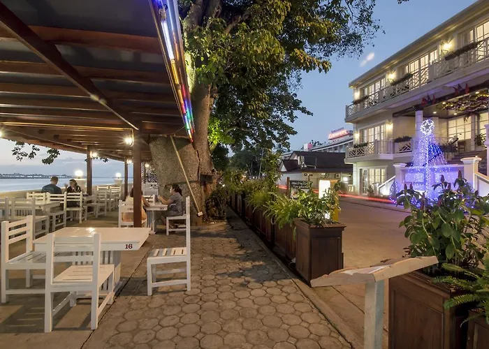 Le Bouton D'Or Boutique Hotel