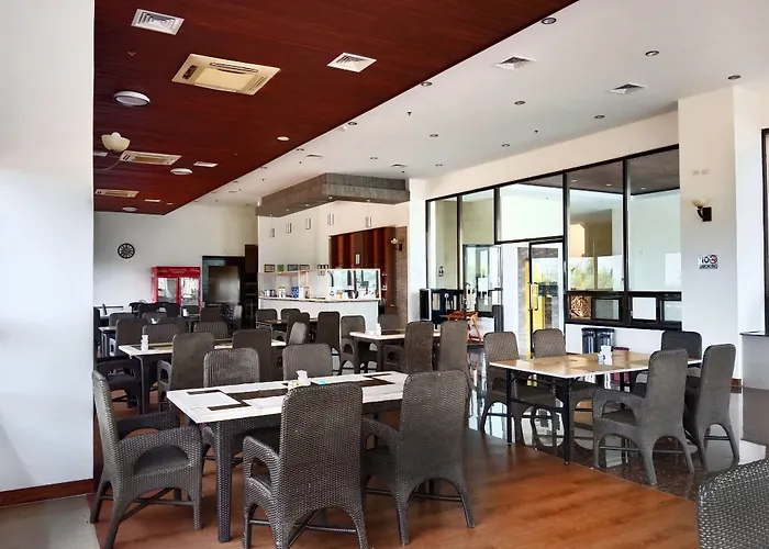Queens Island Golf And Resort
