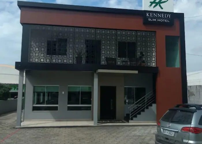 Kennedy Slim Hotel