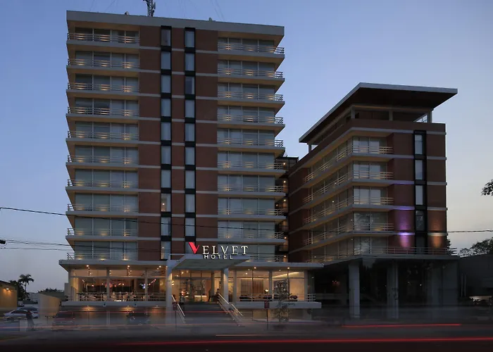 Hotel Velvet Plaza