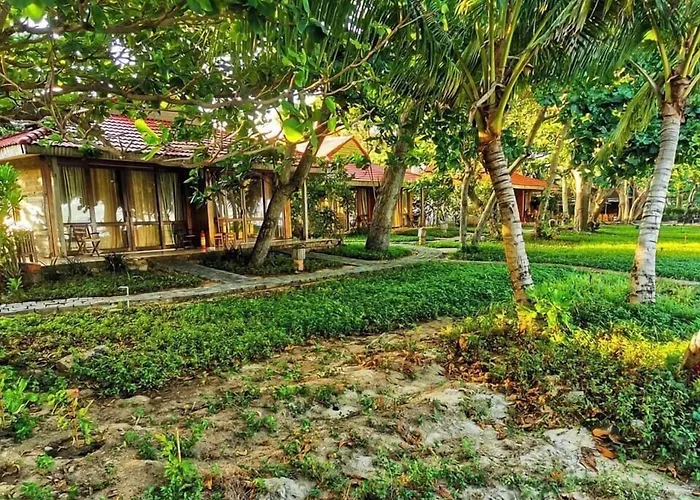 Tan Son Nhat Con Dao Resort