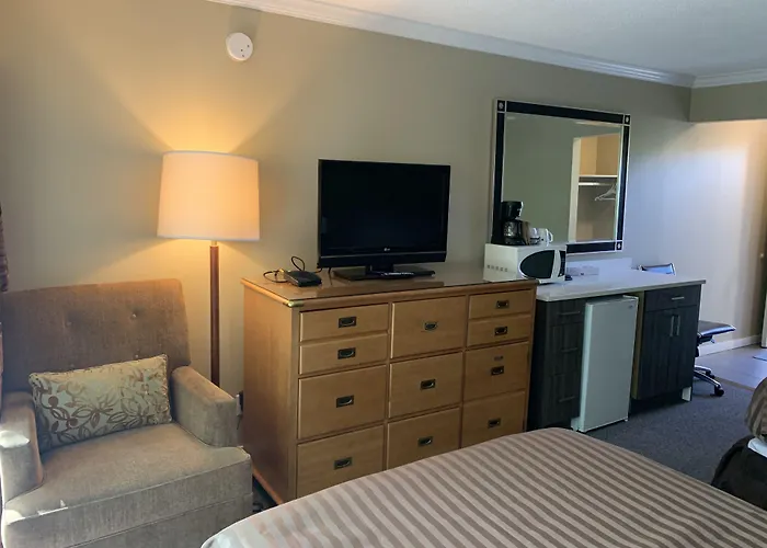 Okanagan Royal Park Inn By Elevate Rooms