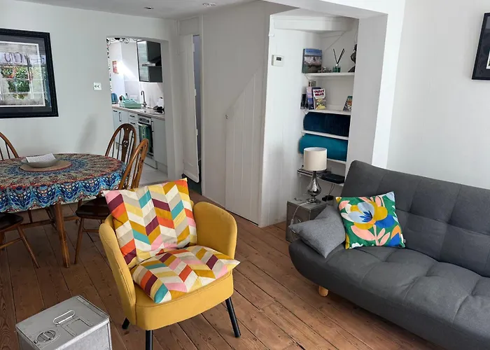 North Laine Sunny Cottage - Parking Available