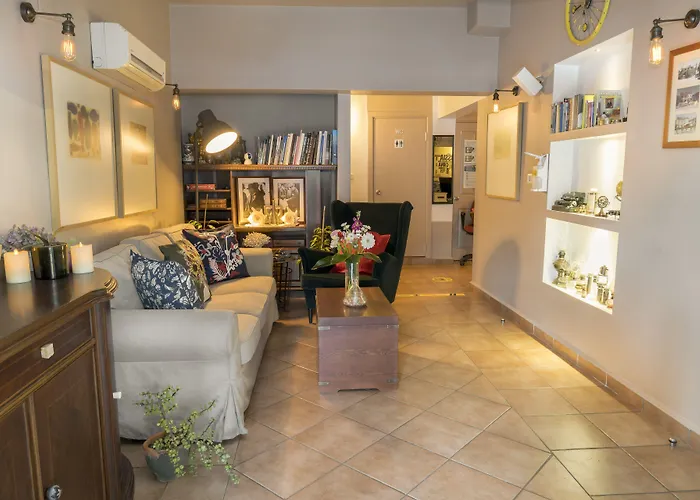 A&B Home Hotel