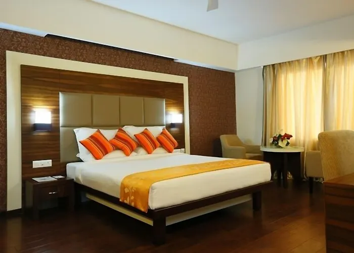 Hotel Moonlit Regency