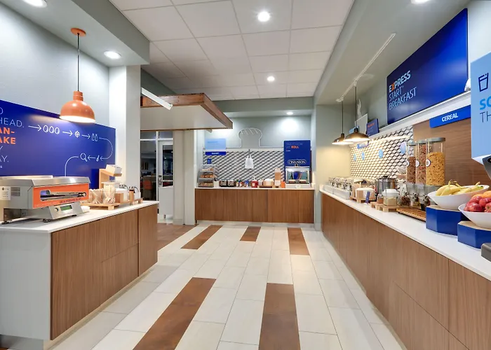 Holiday Inn Express & Suites - Dallas Nw Hwy - Love Field By Ihg