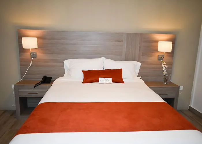 California Comfort & Suites