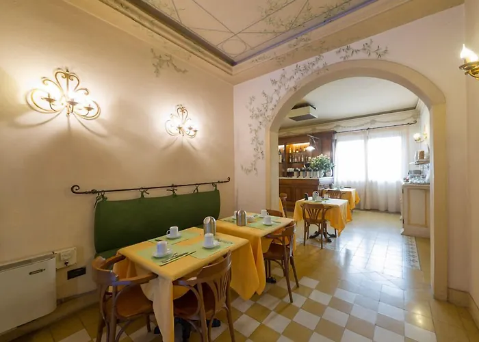 Hotel Moderno