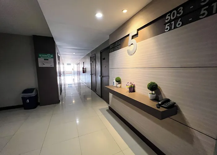 Srivichai Hotel