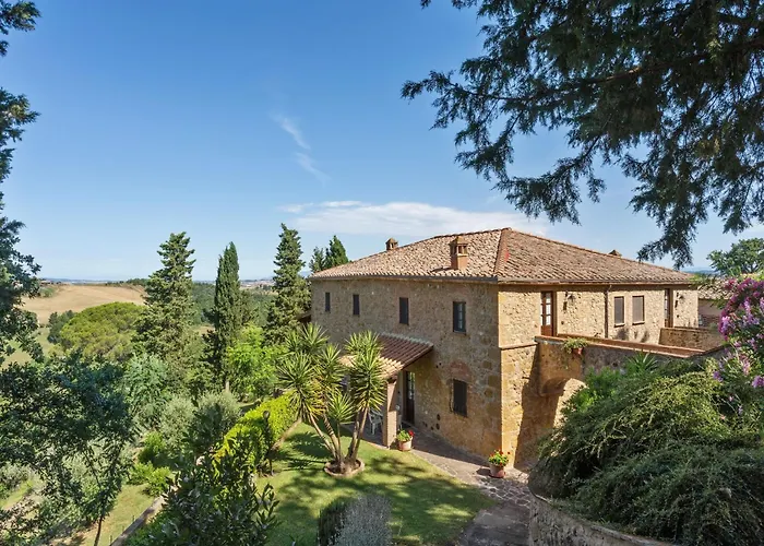 Lavish Holiday Home In Volterra With Pool
