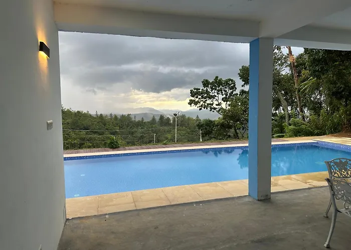 Green Garniya Hotel
