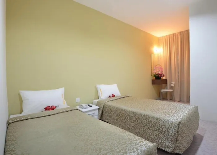 Swing & Pillows - Grand Inn George Town Penang