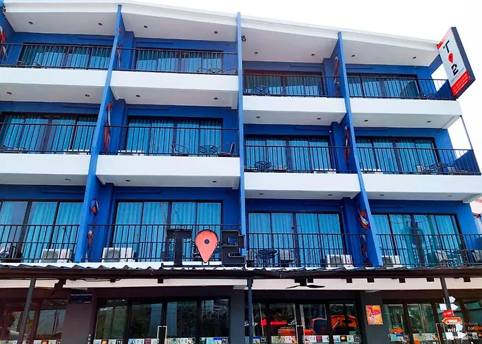 Jomtien Beach Sleep Inn - Steps From Beach & Market