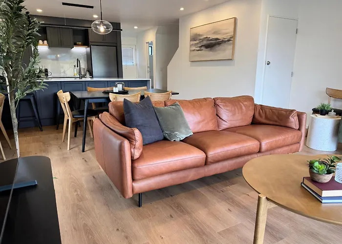 The Kings Domain, Duchess - Luxurious Townhouse In The Cbd!
