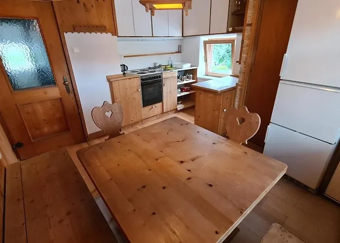 Geraeumiges Apartment In Kufstein Mit Parkplatz