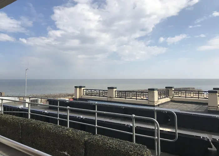 Pier Hotel