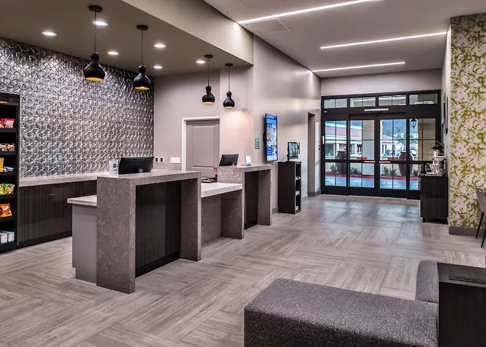 Best Western Plus Temecula Wine Country Hotel & Suites