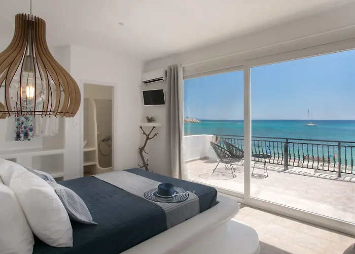 Manios Suites