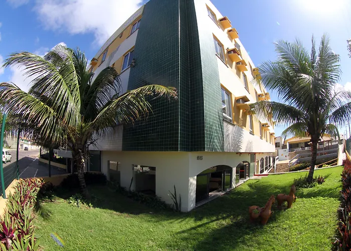 Nascimento Praia Hotel